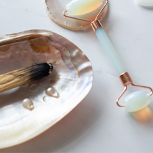 Load image into Gallery viewer, Palo Santo Candle
